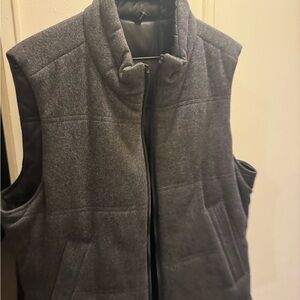 Hugo Boss Men's Quilted Dark Gray Puffer Vest
